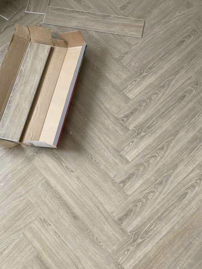 Sàn nhựa hèm khóa xương cá hr9002 h2