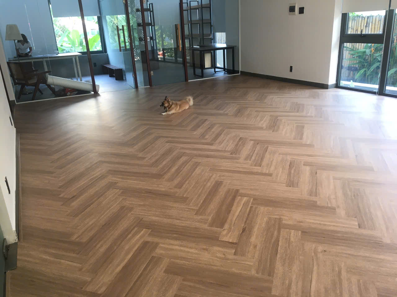 Ưu Điểm Vượt Trội Của Sàn Nhựa Hèm Khóa Xương Cá HR9003