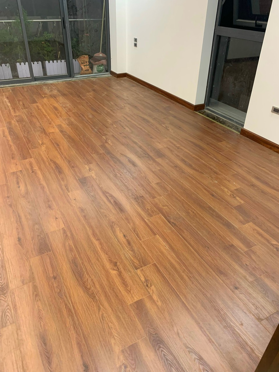 Sàn Gỗ Thẳng 
