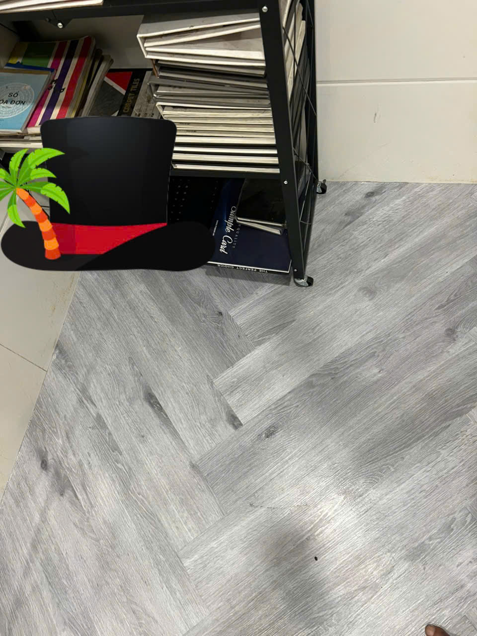 Sàn nhựa có keo sẵn 1.6mm - Mã T033