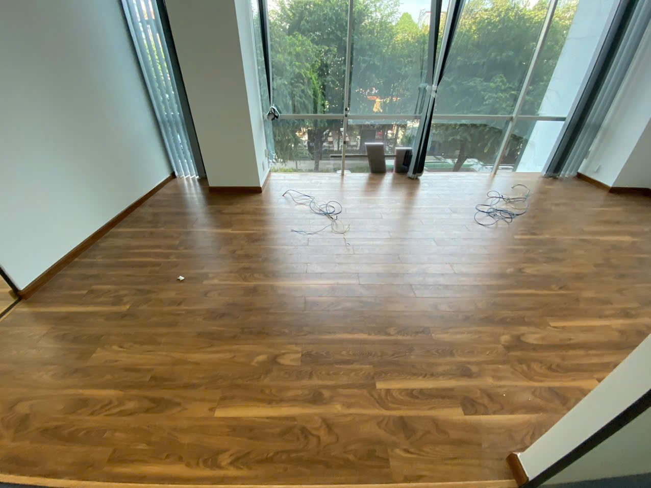 Lợi Ích Khi Sử Dụng Dịch Vụ Sửa Chữa Sàn Nhà Của Thảm Sàn Minh Nguyệt