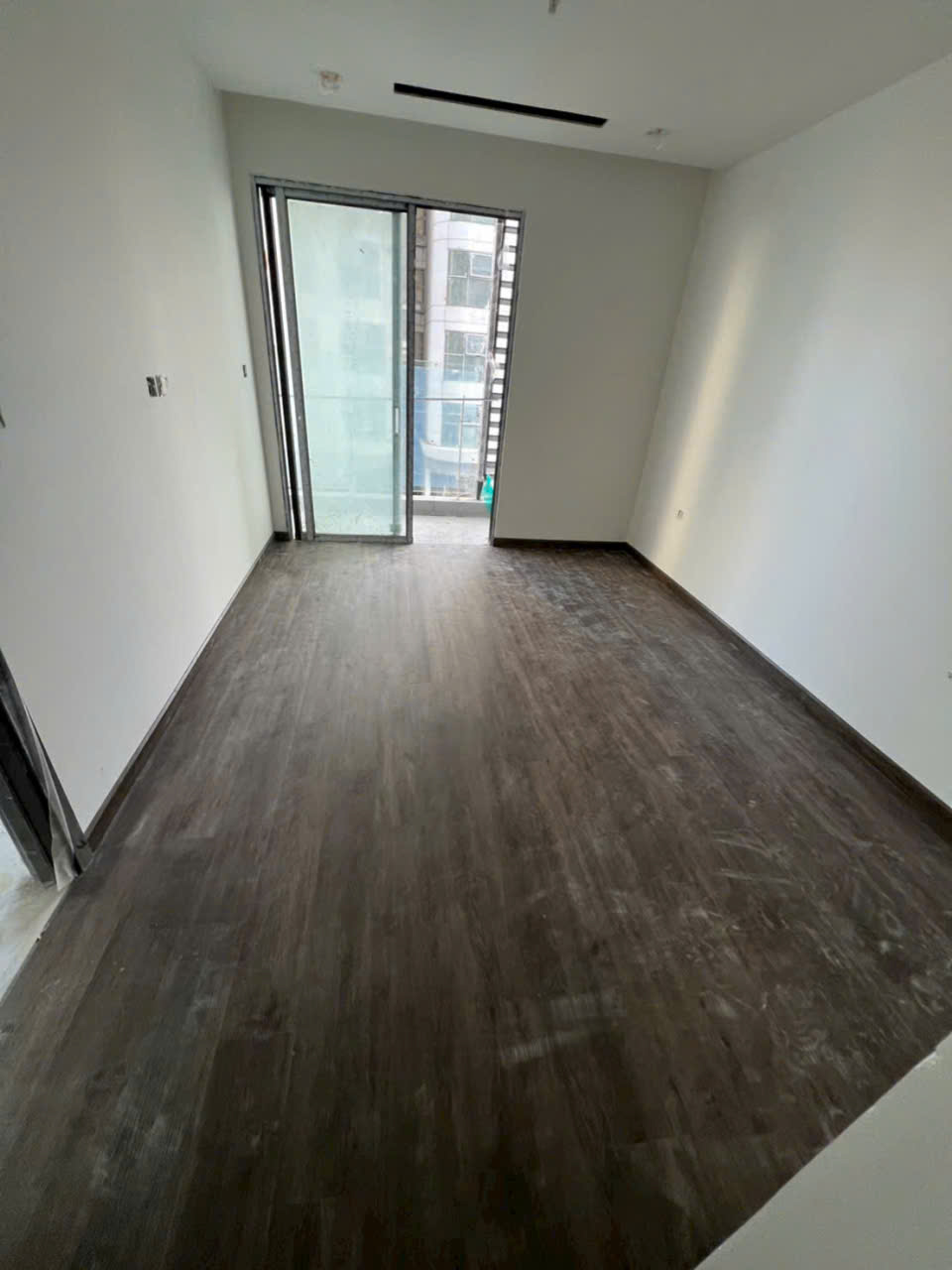 Dịch Vụ Lắp Đặt Sàn Gỗ, Sàn Nhựa, Thảm Sàn Uy Tín